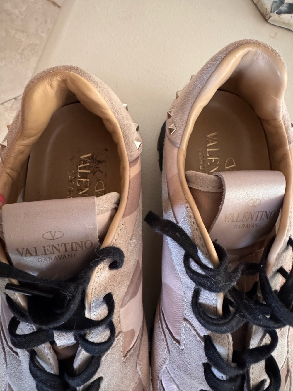 Valentino Rockstud Sneakers - Picture 7 of 7